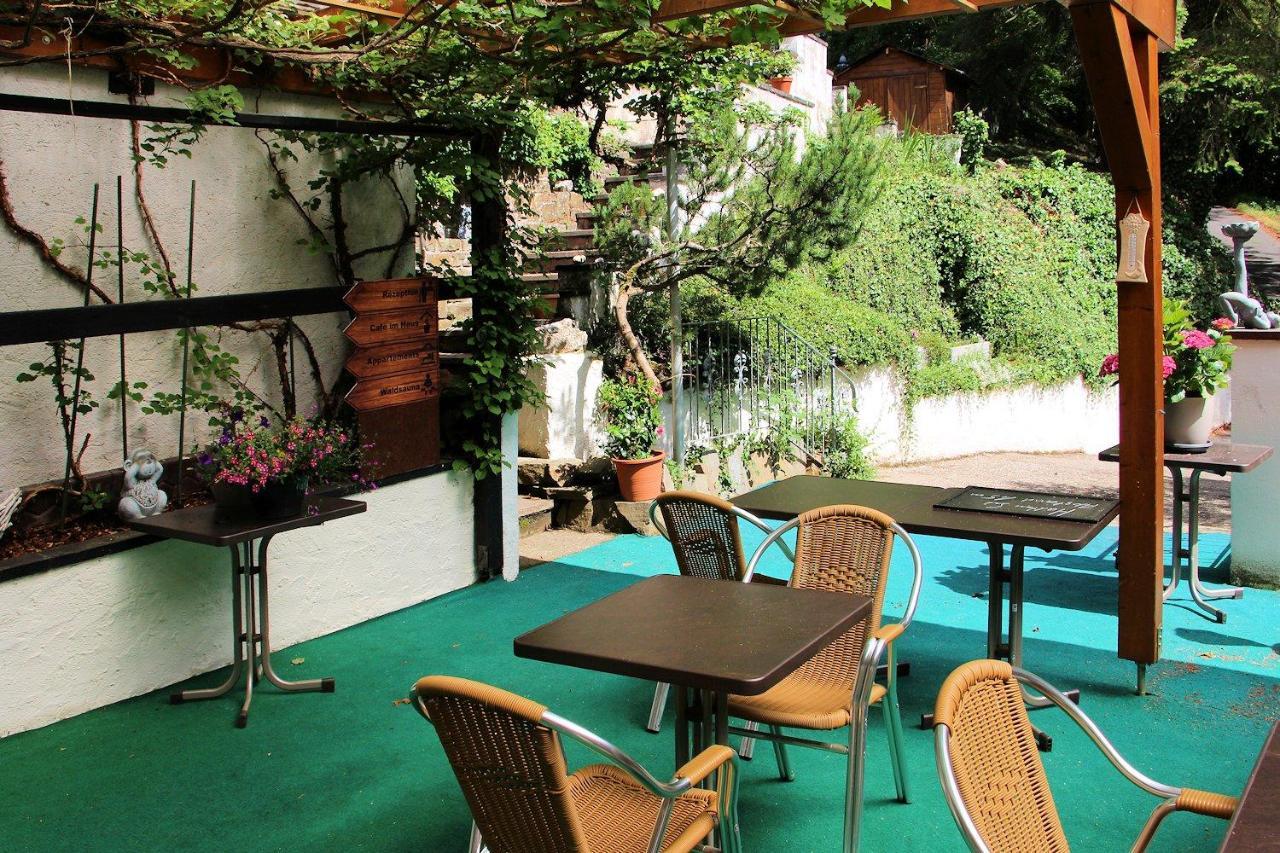 Haus Teufenbach Aparthotel Bad Neuenahr-Ahrweiler Luaran gambar